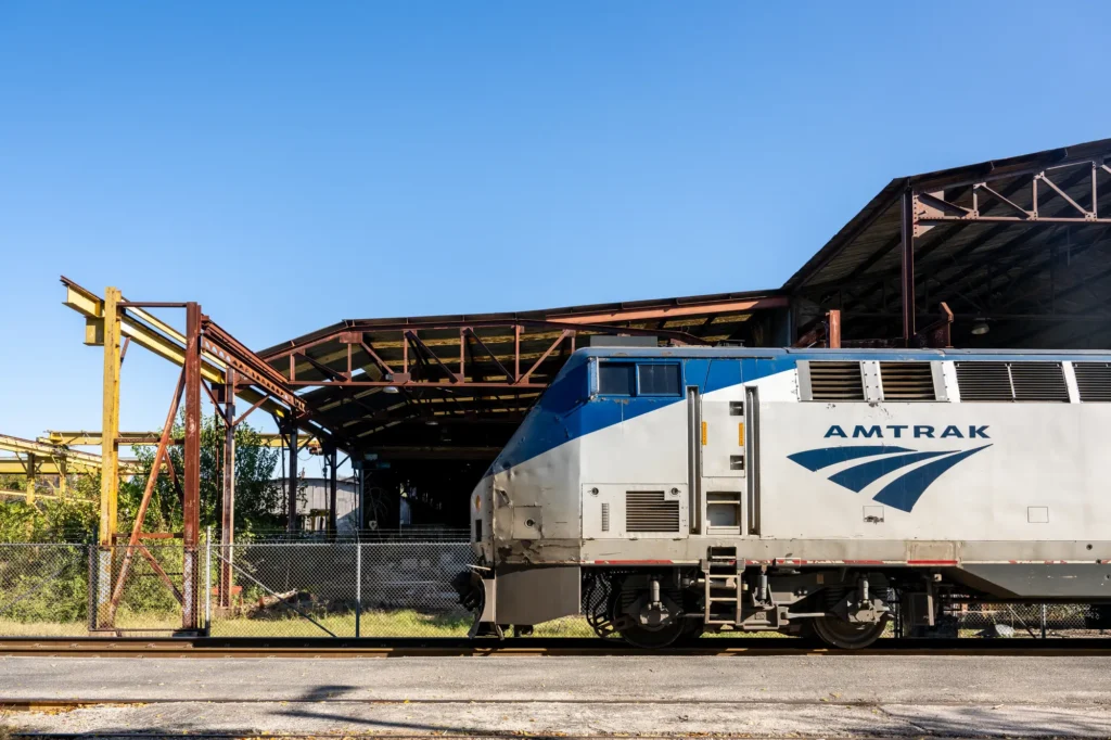 Amtrak Awards $900 Worker Bonuses Amtrak Awards $900 Worker Bonuses